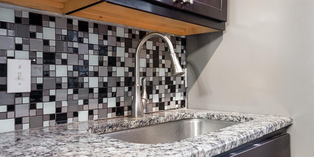 East Columbia Place - Residential Lease