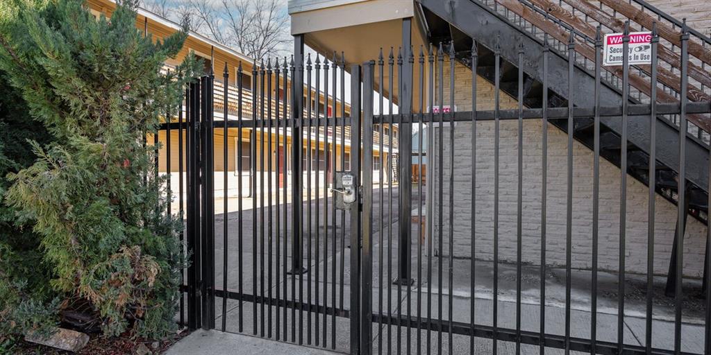 East Columbia Place - Residential Lease