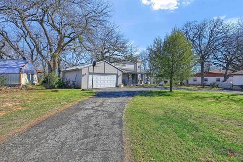 A home in Pottsboro