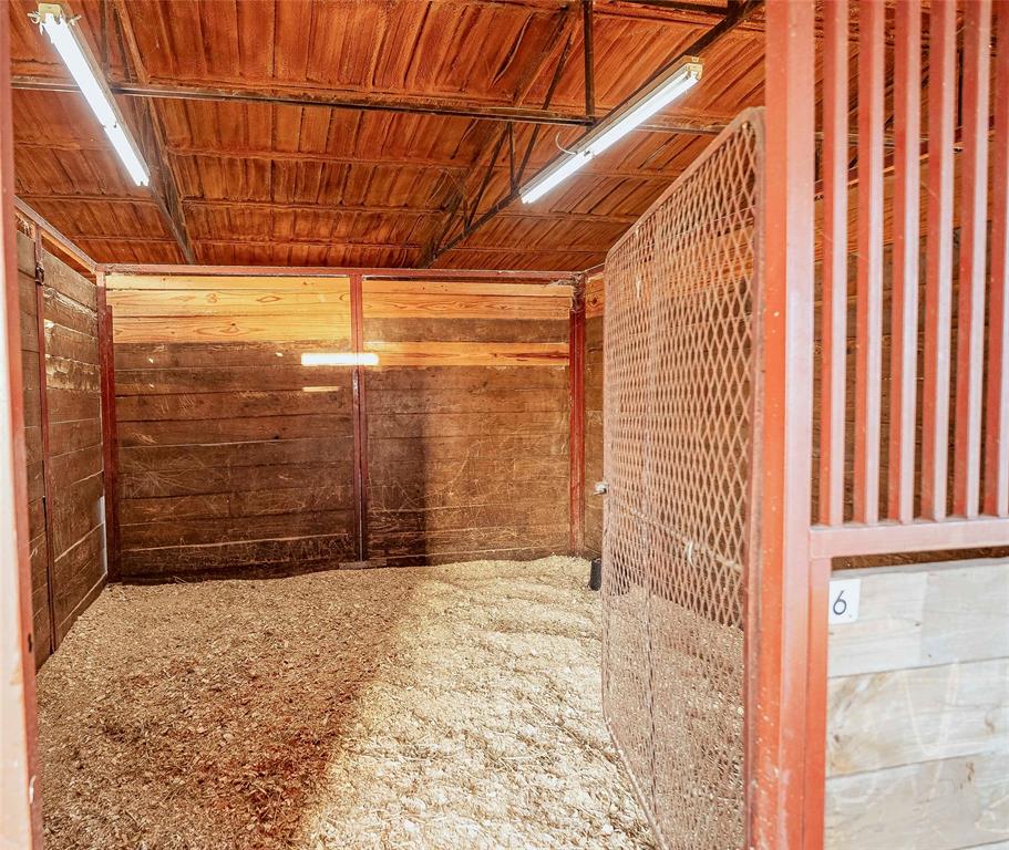 (RANCH) HORSE RANCHES IN COUNTY - Farm