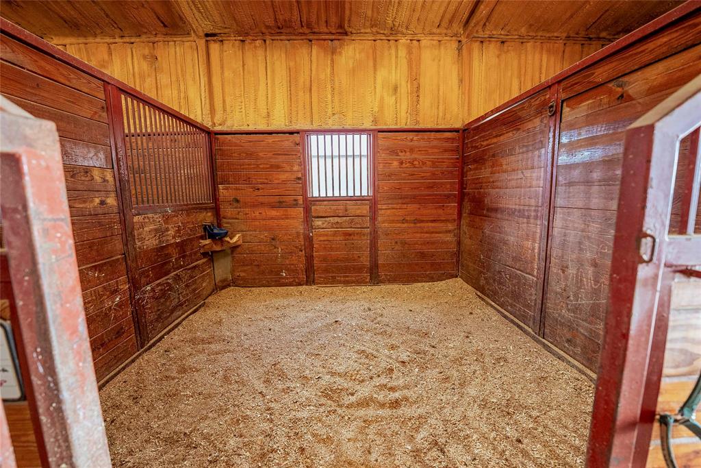 (RANCH) HORSE RANCHES IN COUNTY - Farm