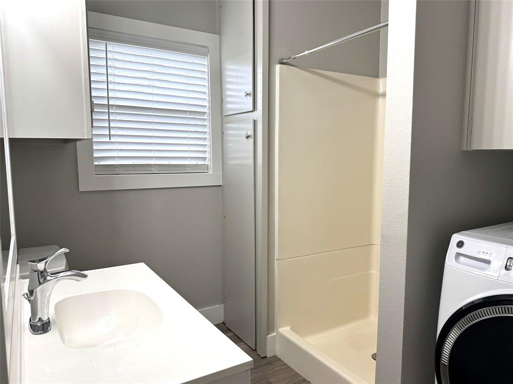 J S PIPPIN - Residential