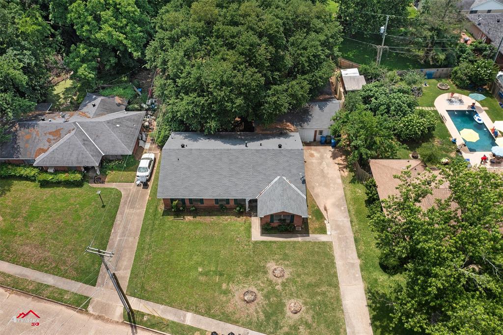 1836 Bryan Place
