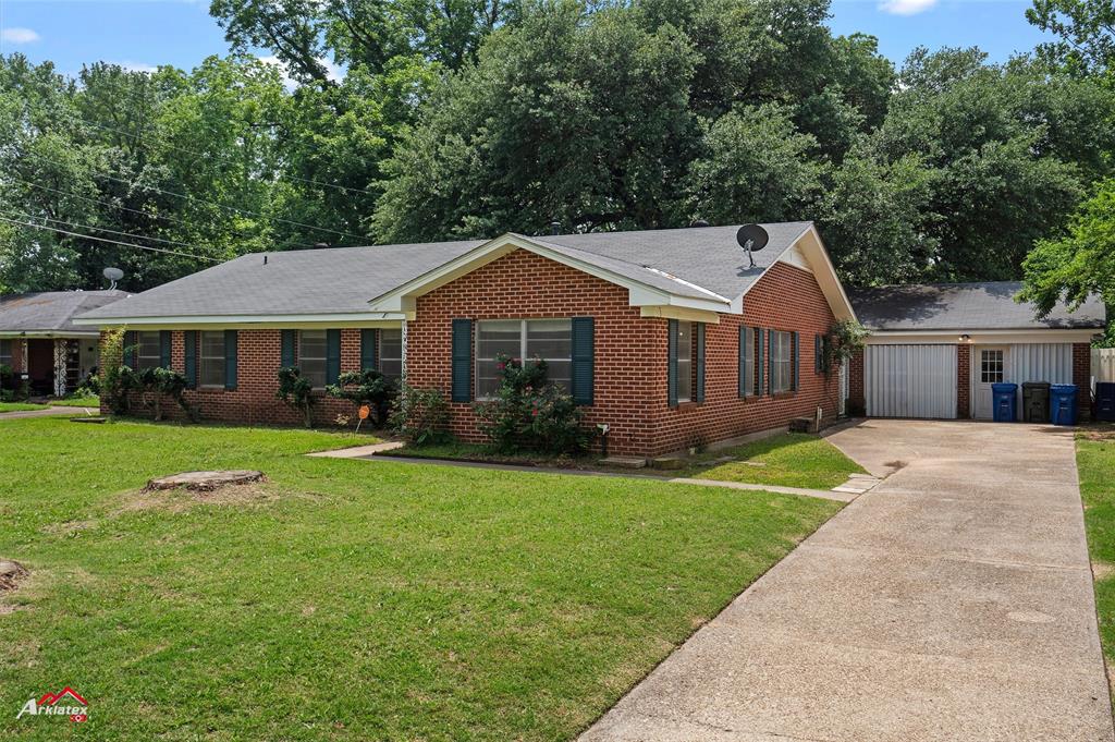 1836 Bryan Place