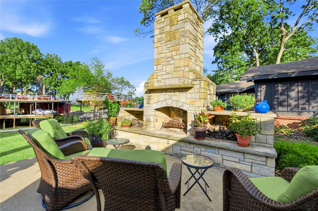 401 Lake Drive