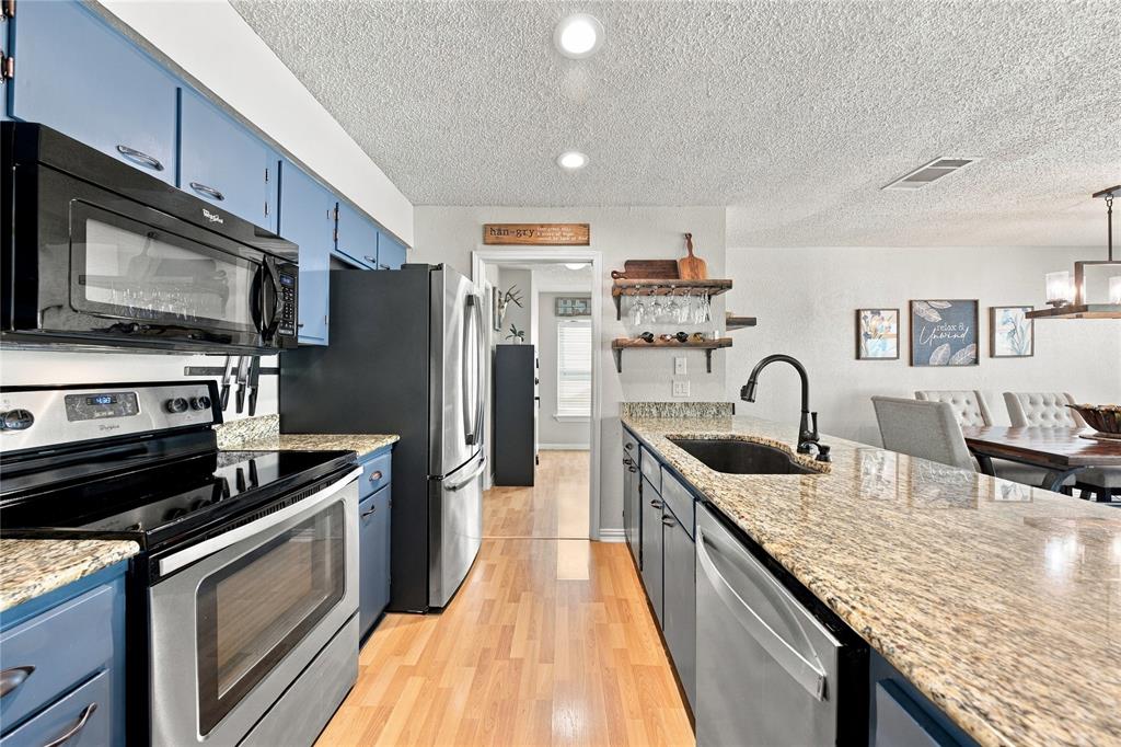 401 Lake Drive