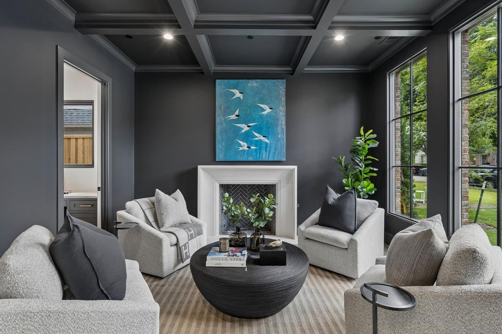 4225 Amherst