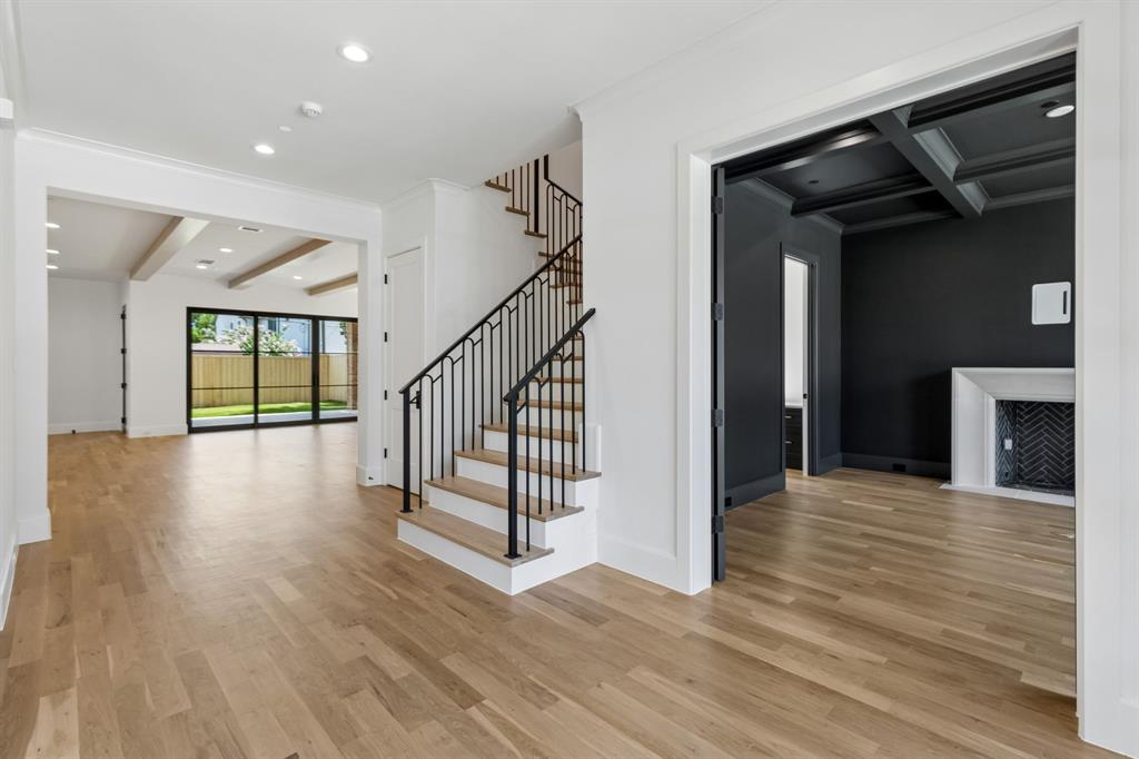 4225 Amherst