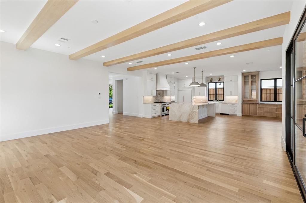 4225 Amherst