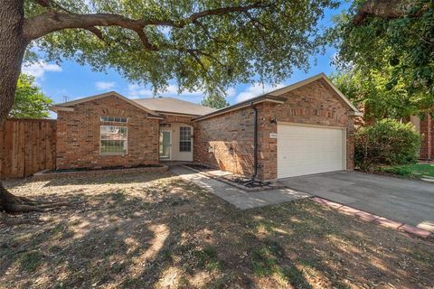 1053 Pullman Drive Saginaw TX 76131