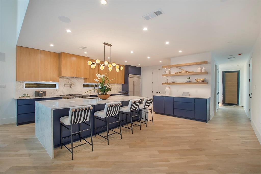 5253 Bonita Avenue