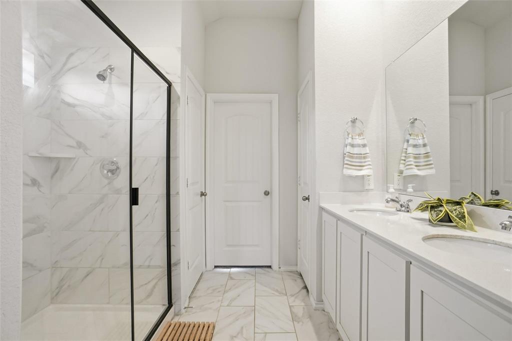 Mountain Vly Lake Tr D Ph 1 - Residential