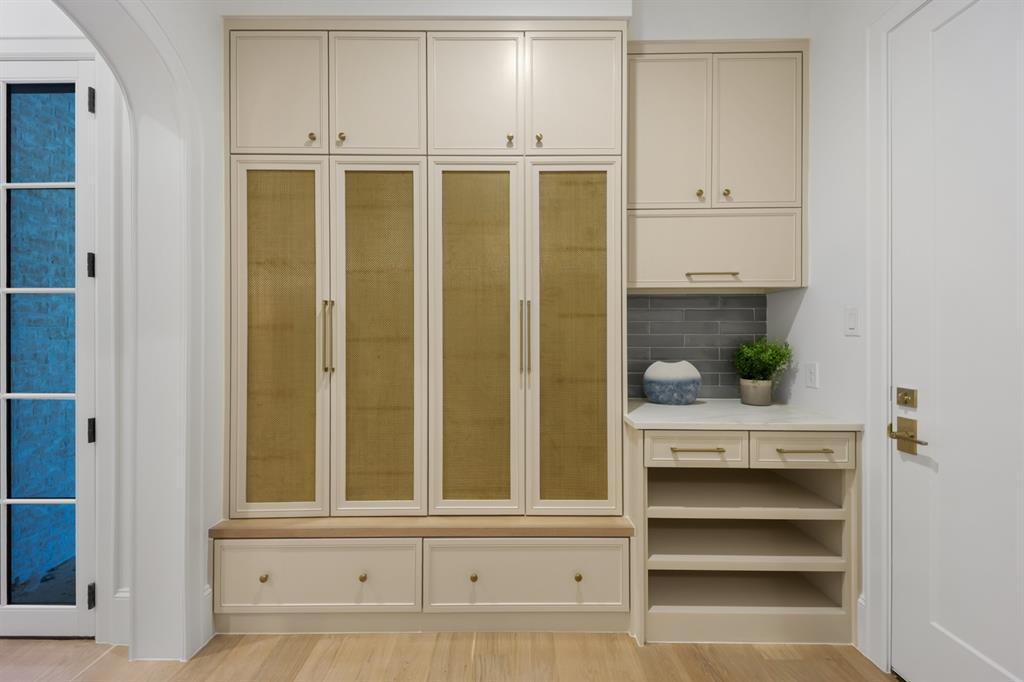 Meaders - Residential