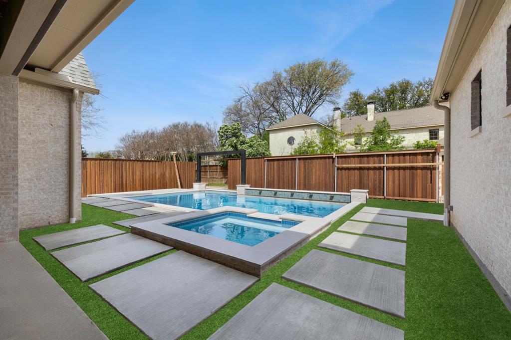 Meaders - Residential