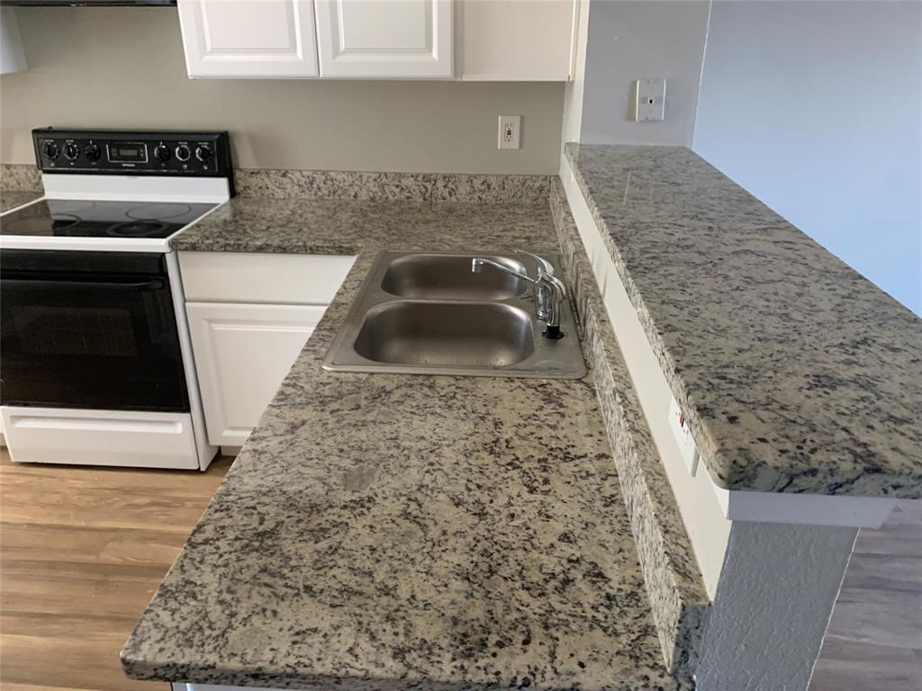 10500 Lake June Road O06