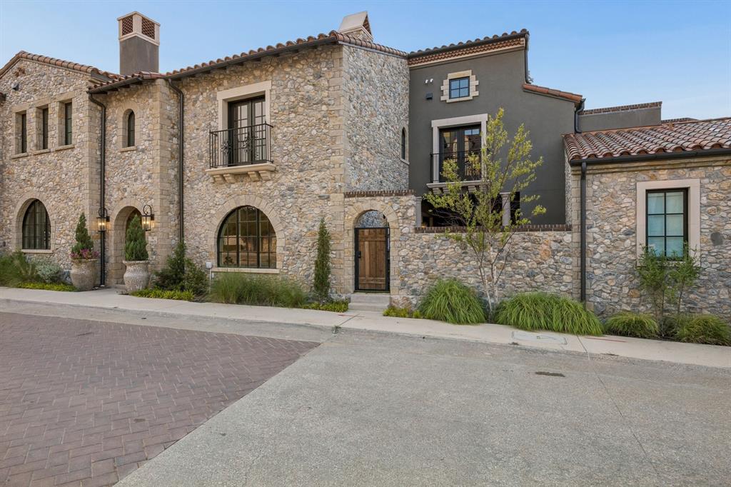 74 Cortes Drive