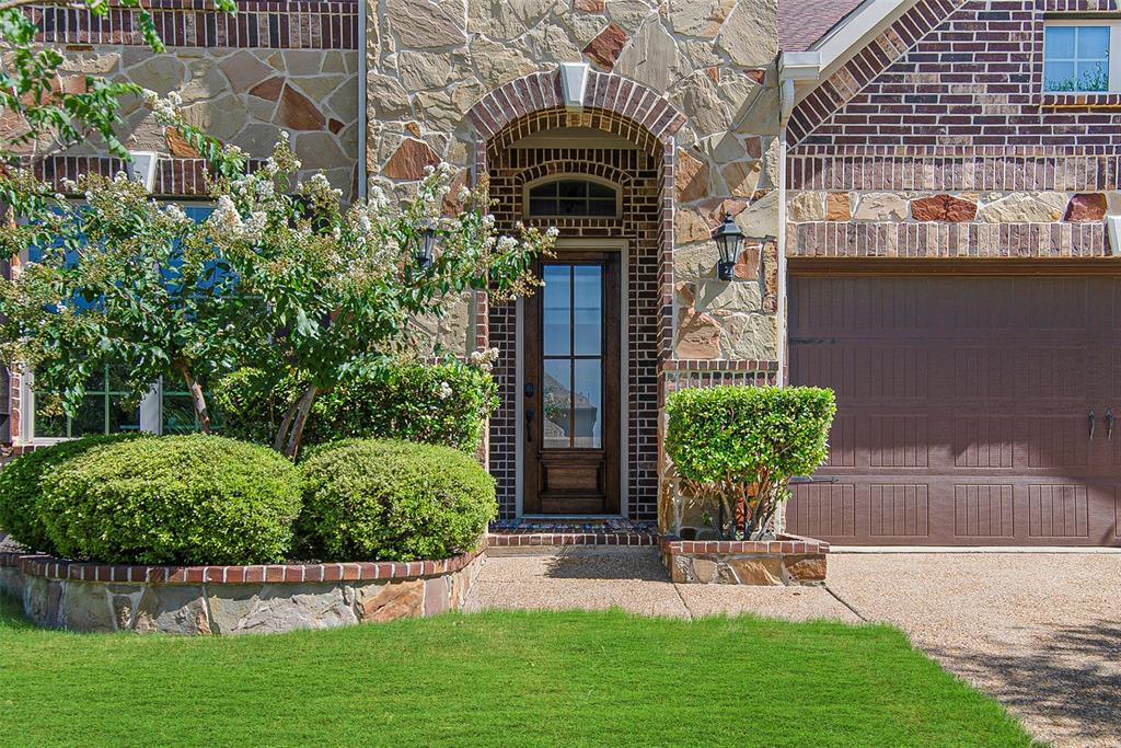 9562 Robinwoods Drive