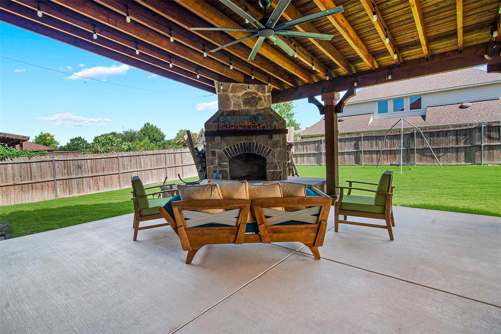 9562 Robinwoods Drive