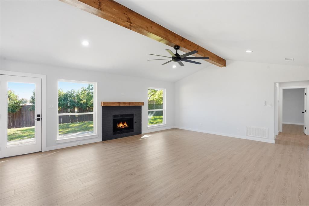 1887 Cliff View Drive