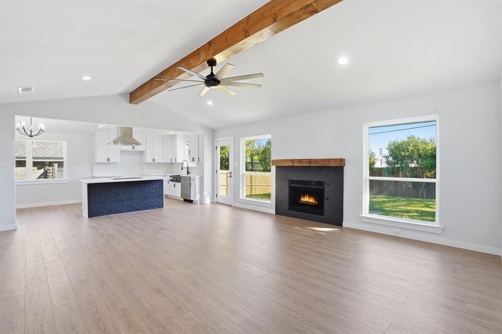 1887 Cliff View Drive