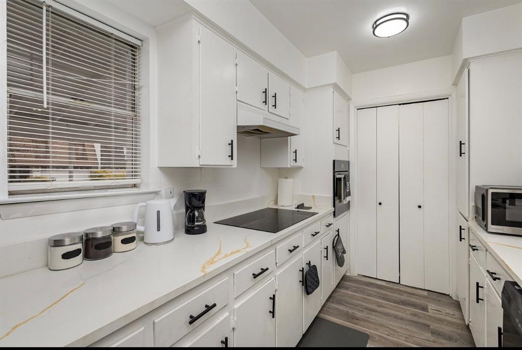 Saint Claire Woods Twnhs - Residential Lease