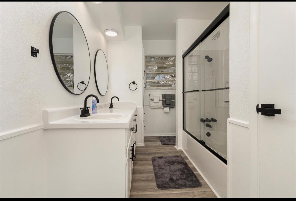 Saint Claire Woods Twnhs - Residential Lease