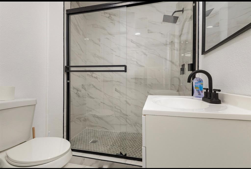 Saint Claire Woods Twnhs - Residential Lease