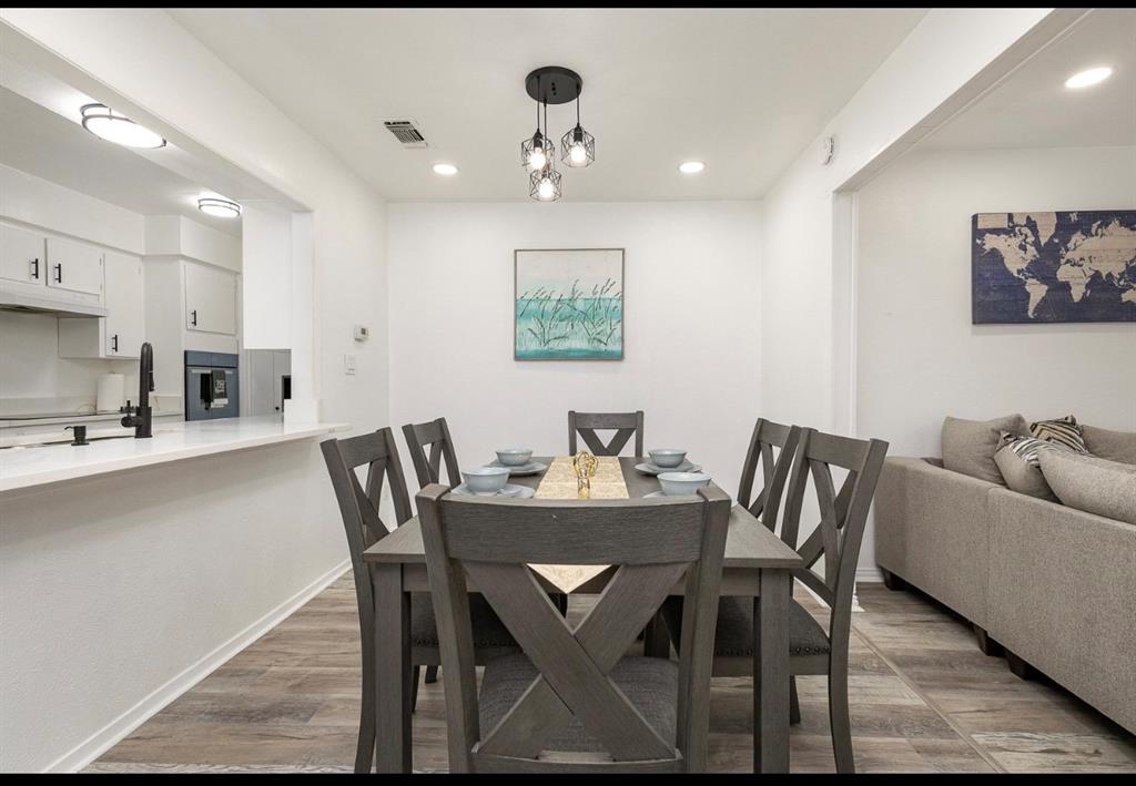 Saint Claire Woods Twnhs - Residential Lease