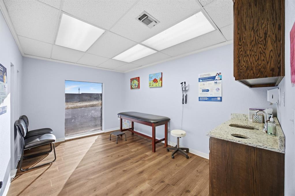 J Nowling Survey - Commercial Sale