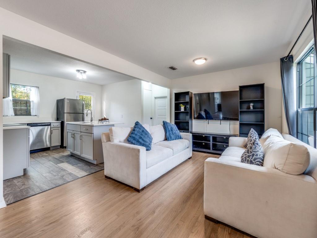 11528 Sinclair Avenue