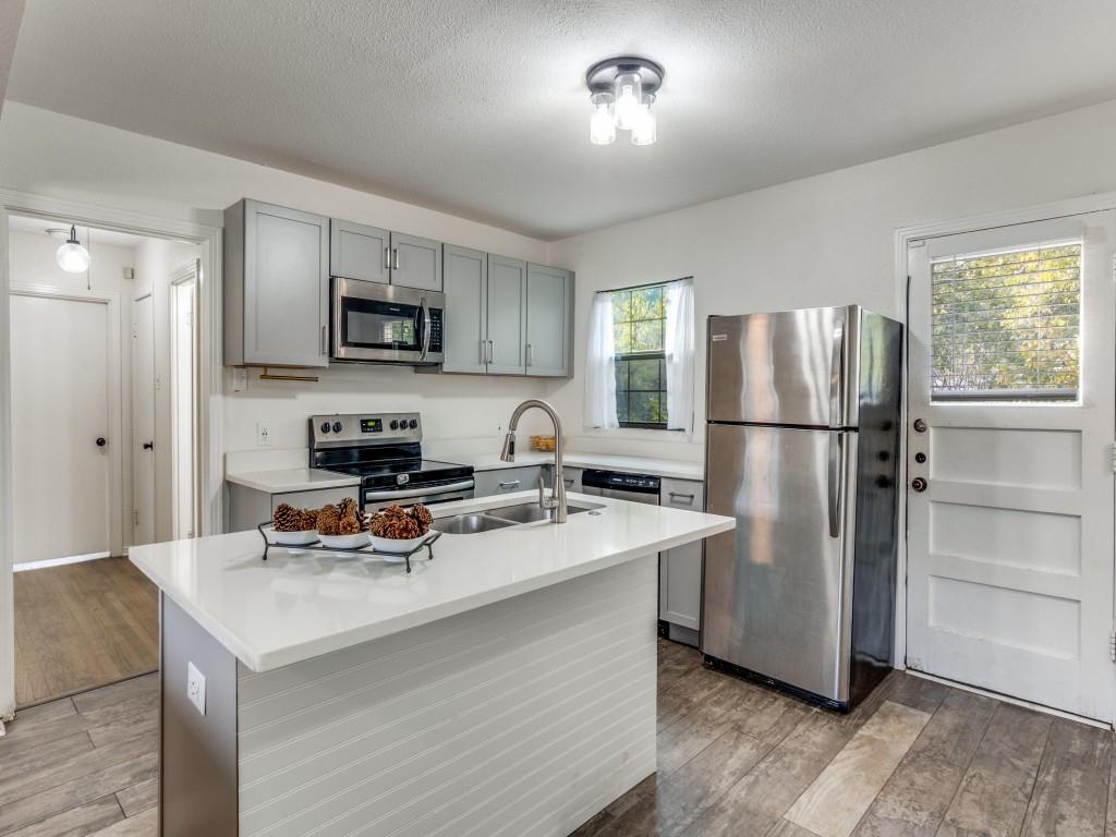 11528 Sinclair Avenue