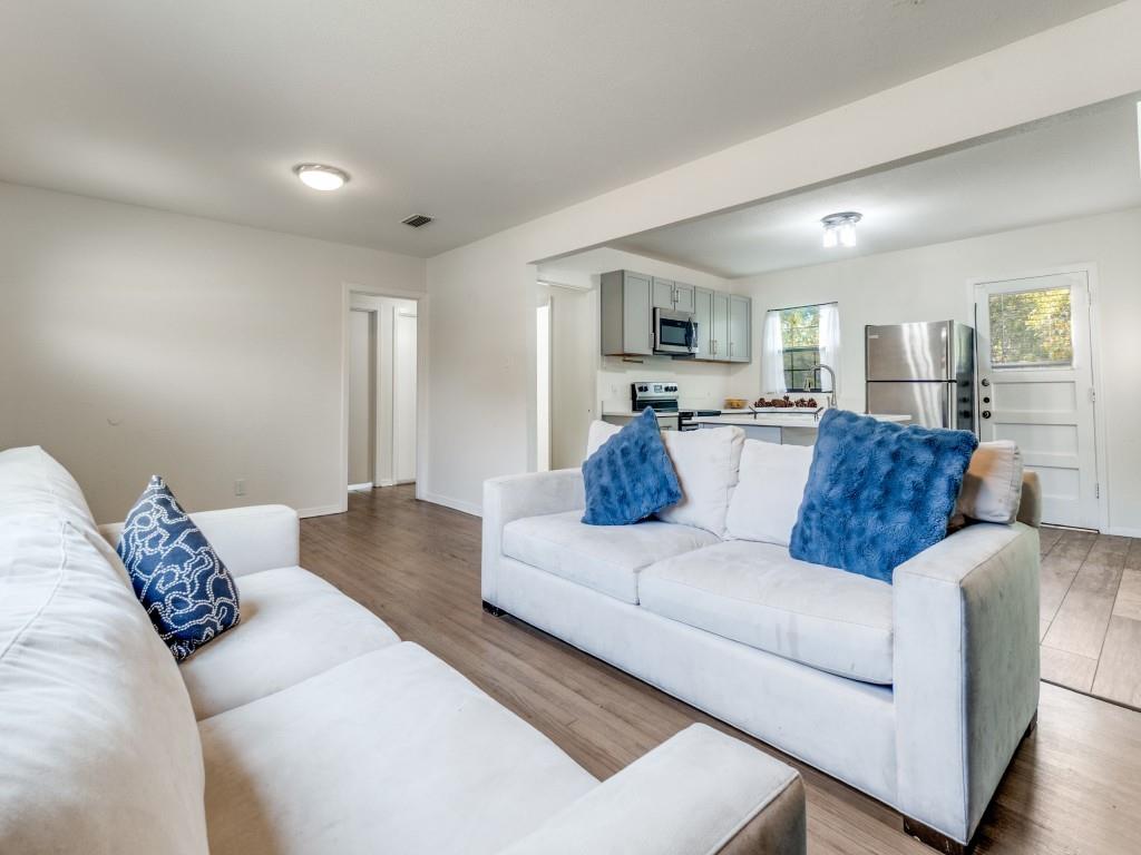 11528 Sinclair Avenue