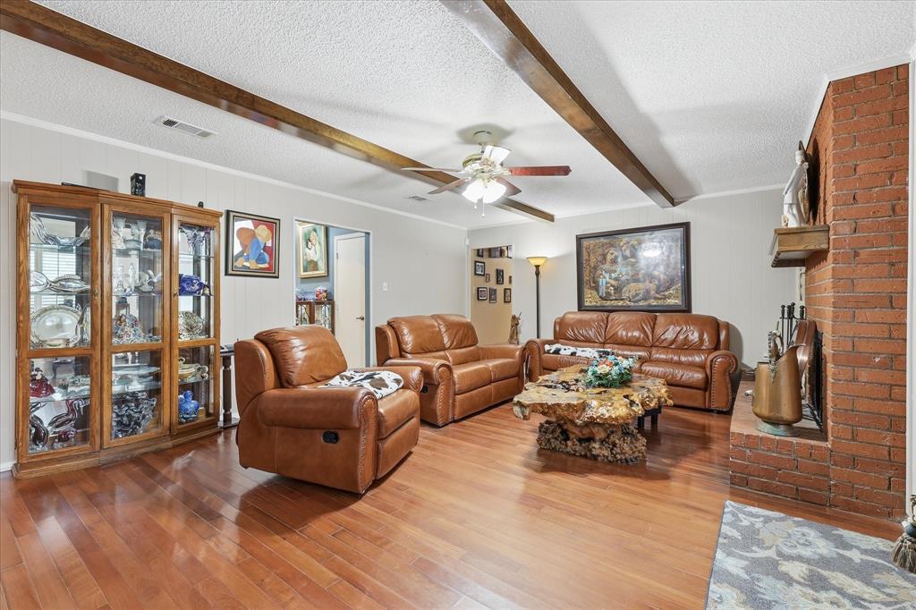 2604 Meadow Place