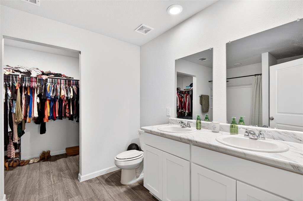 THE VILLAGES OF MAYFIELD PH 2 - Residential