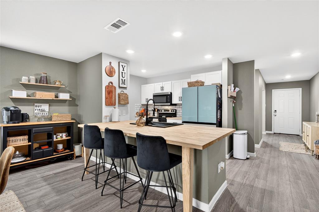 THE VILLAGES OF MAYFIELD PH 2 - Residential