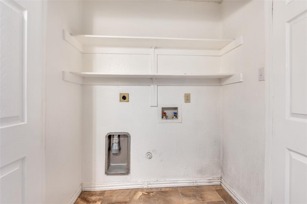 Cloisters Condo The - Residential