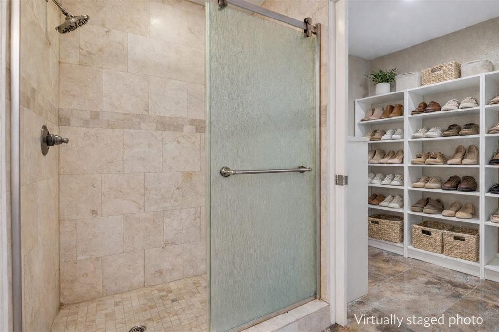 Cloisters Condo The - Residential