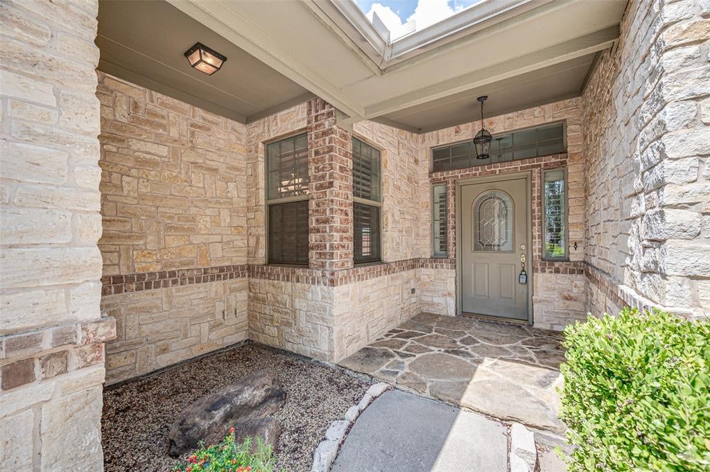 2205 Covington Court