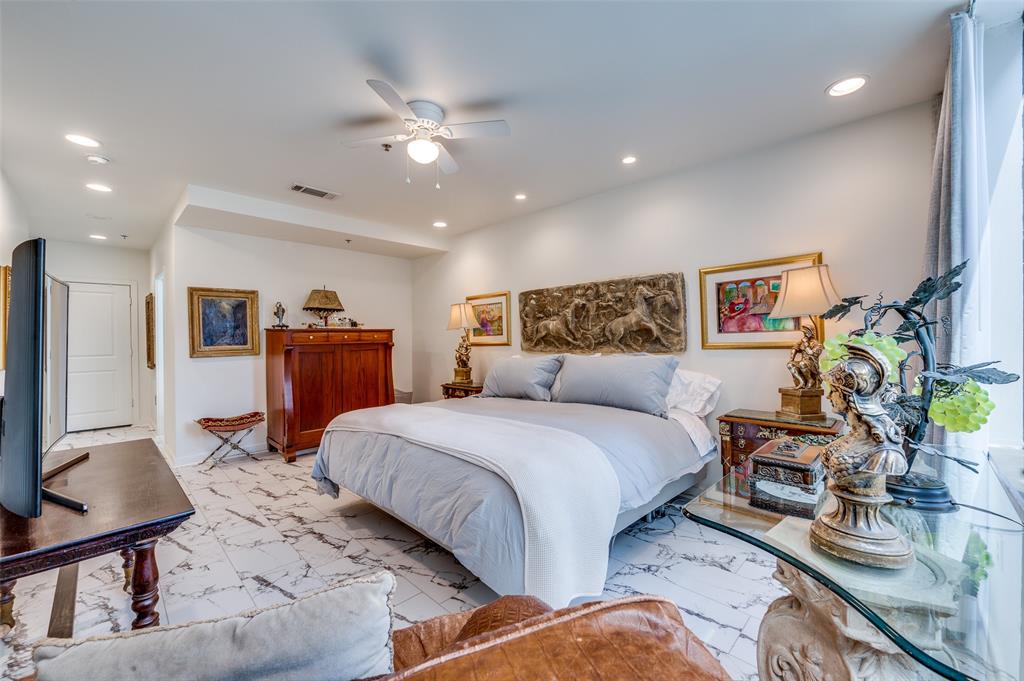 Metropolitan 1200 Main St Condo - Residential