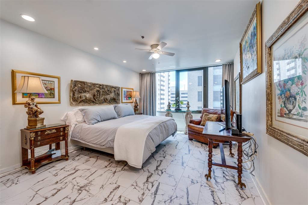 Metropolitan 1200 Main St Condo - Residential