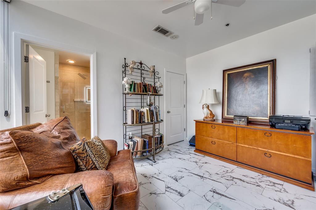 Metropolitan 1200 Main St Condo - Residential