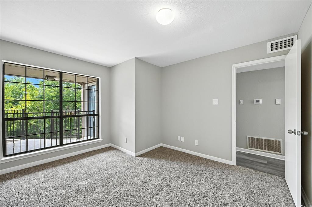 Parkwood Creek Condos - Residential