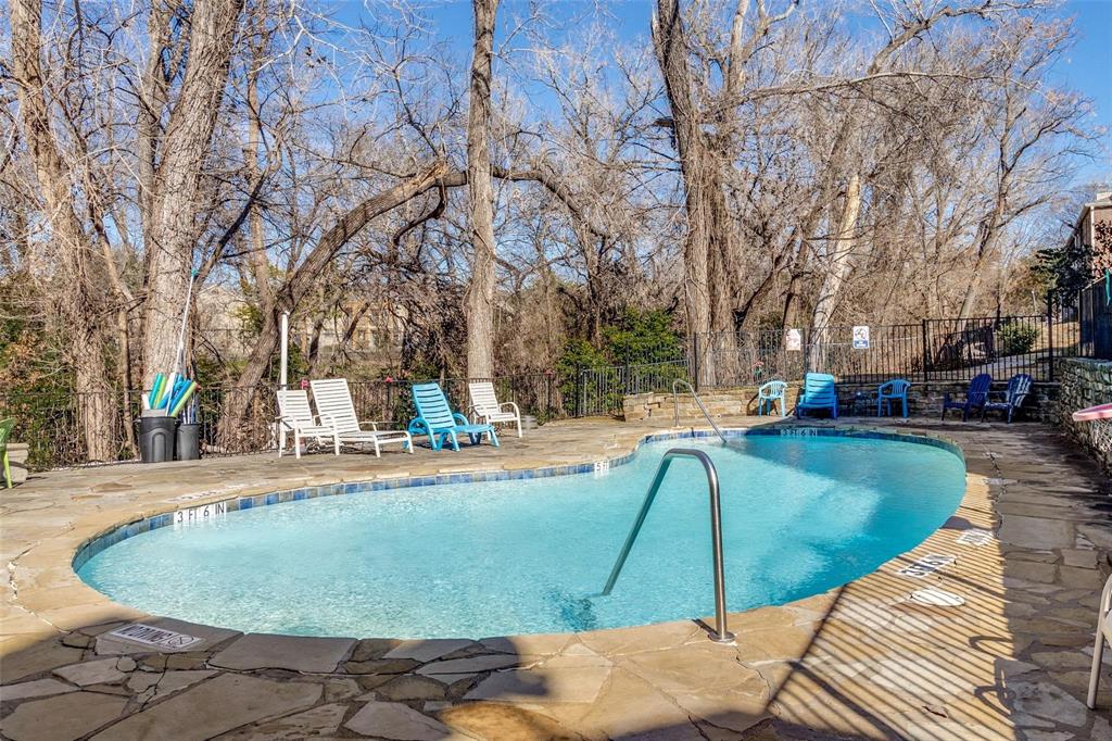 Parkwood Creek Condos - Residential