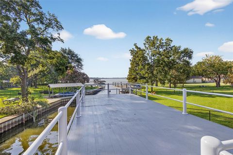 203 Bushwhacker Drive Mabank TX 75156