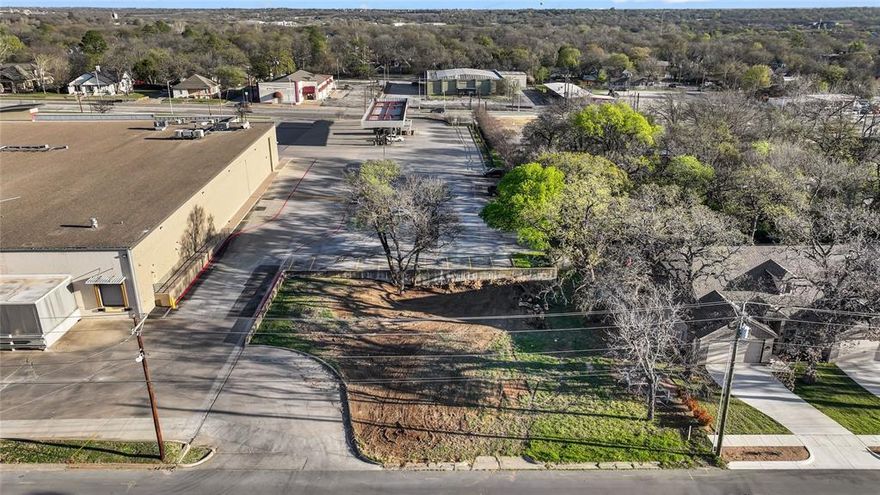 Excellent location, minutes from downtown Weatherford, with easy access to Hwy 180 (Palo Pinto St).  Property is made up of two separate lots, west lot contains easement driveway for Brookshire's grocery store. High traffic during the day with excellent visibility.  Close to courthouse, shopping, coffee shops and downtown dining.  Lots are cleared, with some perimeter trees. New surveys attached in transaction desk.
