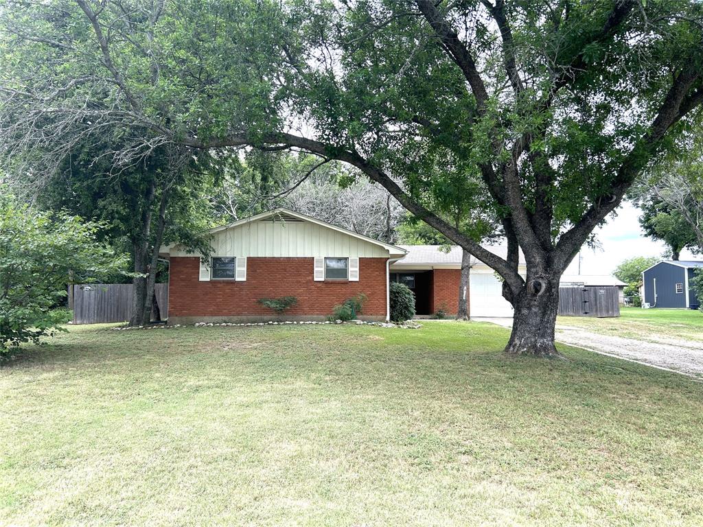 1102 S Louisiana Street