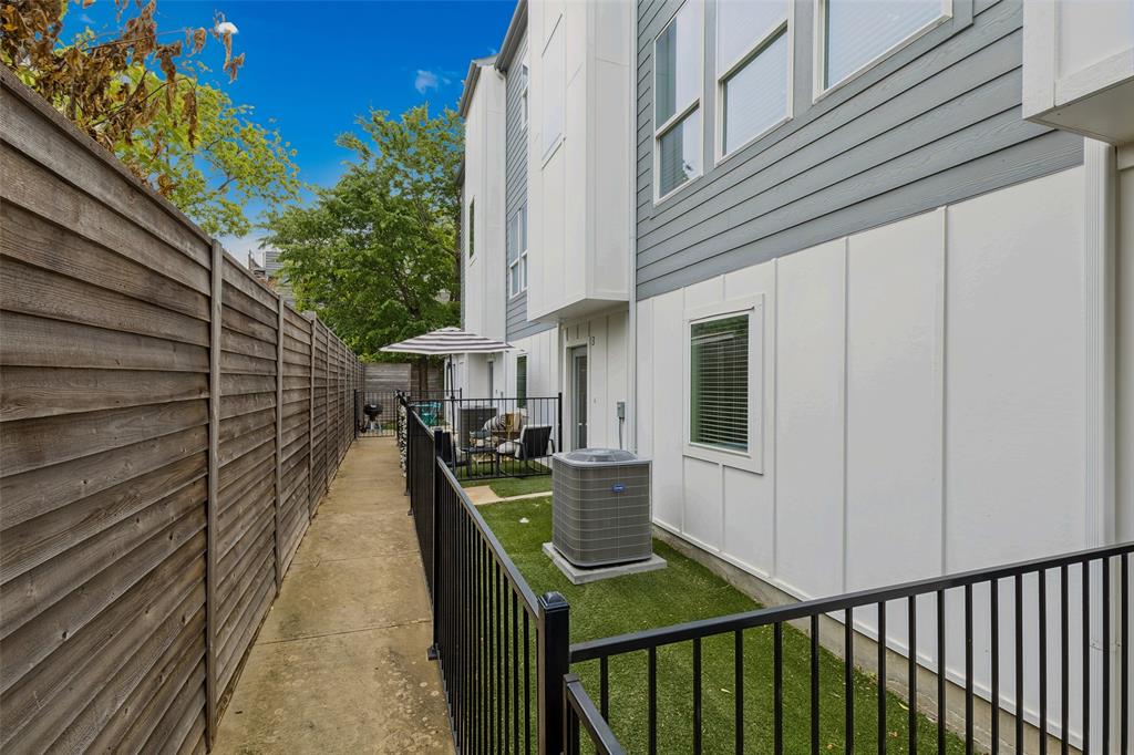 Munger Place - Residential