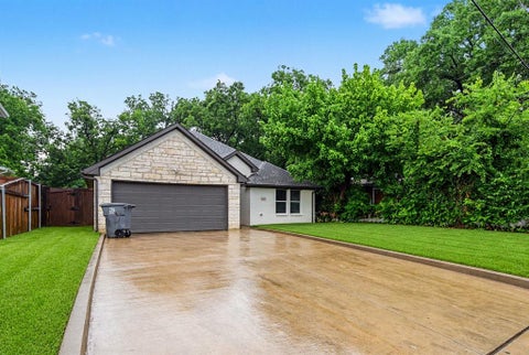 Photo of 4519 Yancy Street, Dallas, TX 75216 (MLS # 21311064)