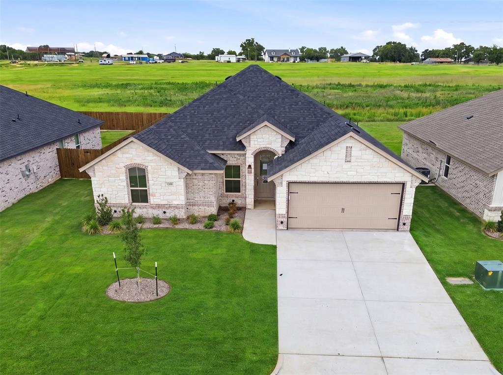 1366 Oleander Drive