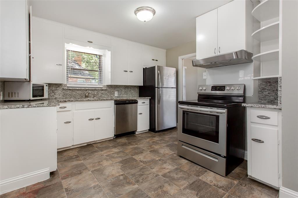 LAKE HIGHLANDS ESTATES REV - Residential Lease